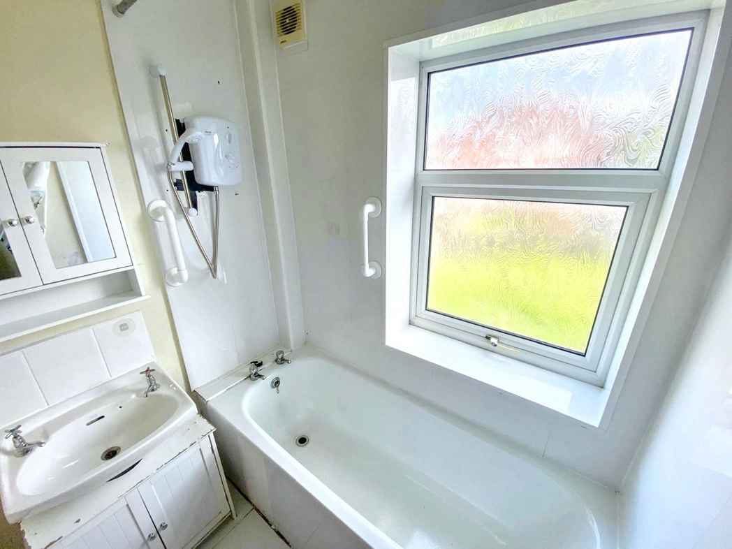 Property image 6 of 11