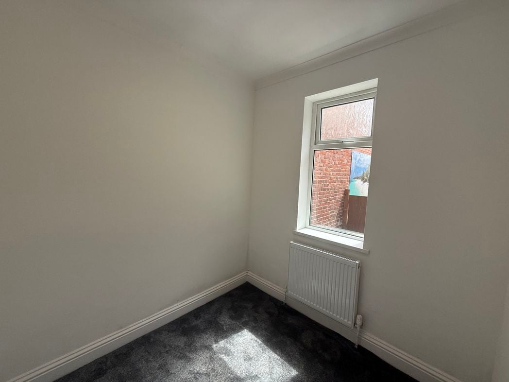 Property image 5 of 9
