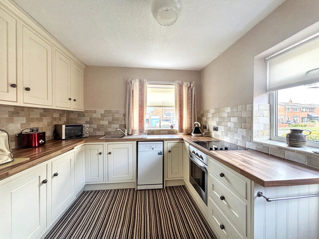 Property image 3 of 17
