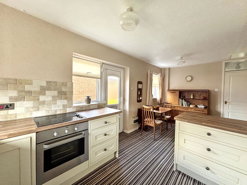 Property image 6 of 17