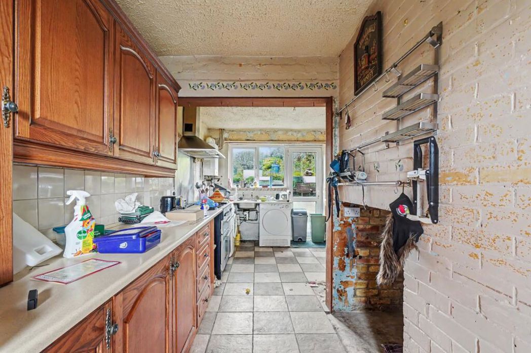 Property image 3 of 23