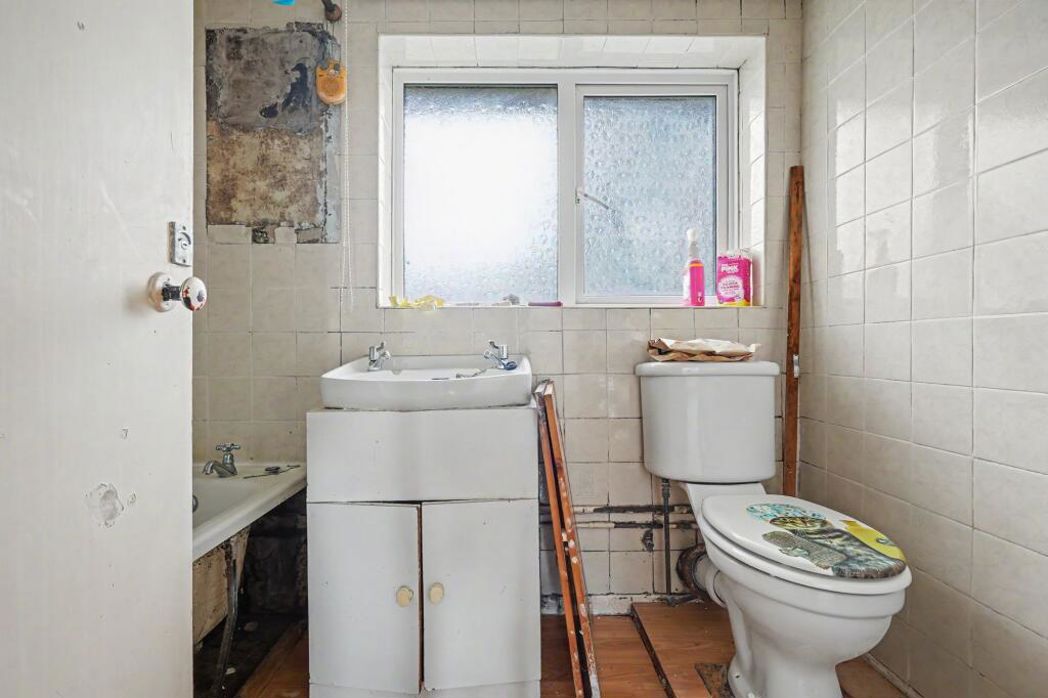 Property image 16 of 23