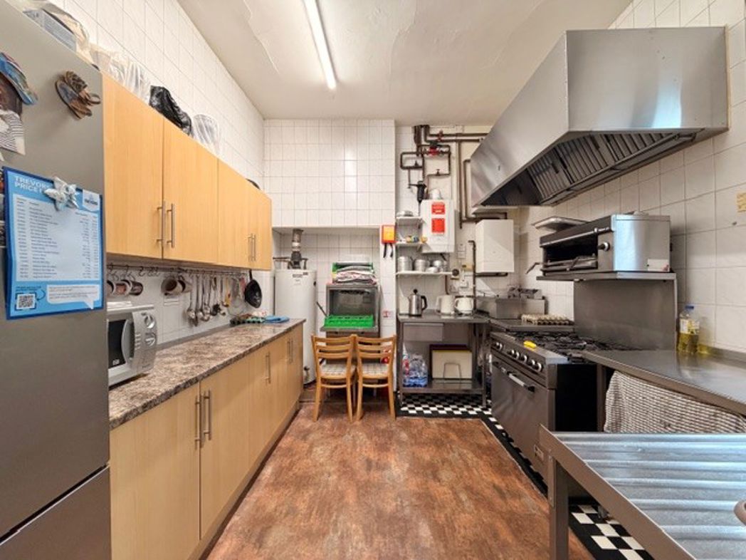 Property image 12 of 27