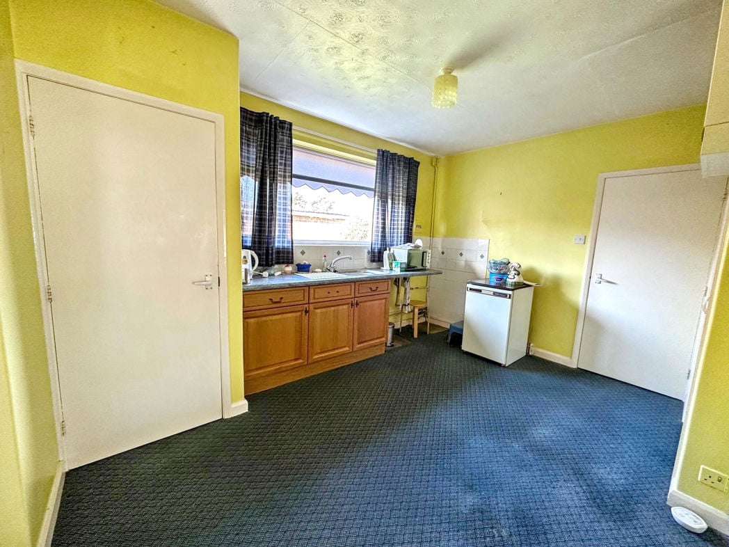 Property image 4 of 75
