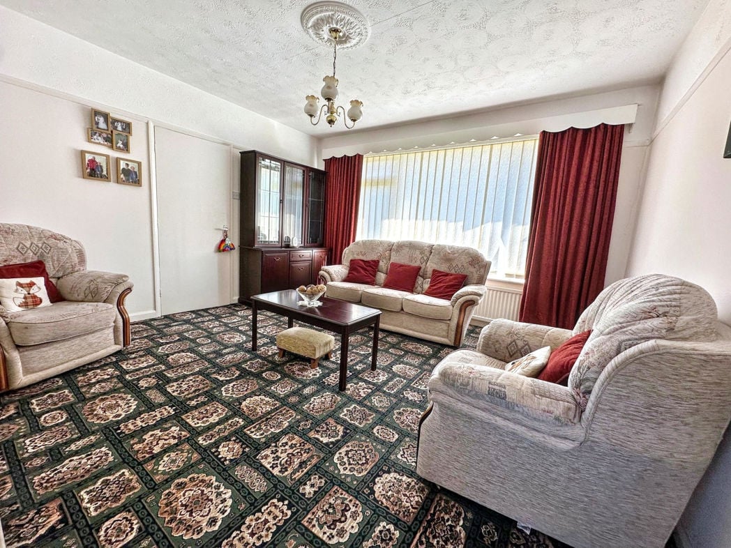 Property image 5 of 75