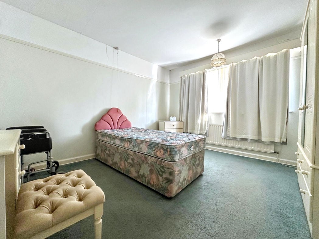 Property image 7 of 75
