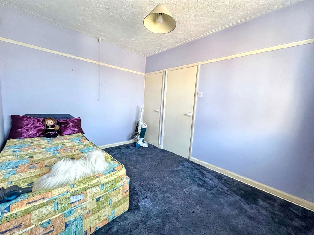 Property image 11 of 75
