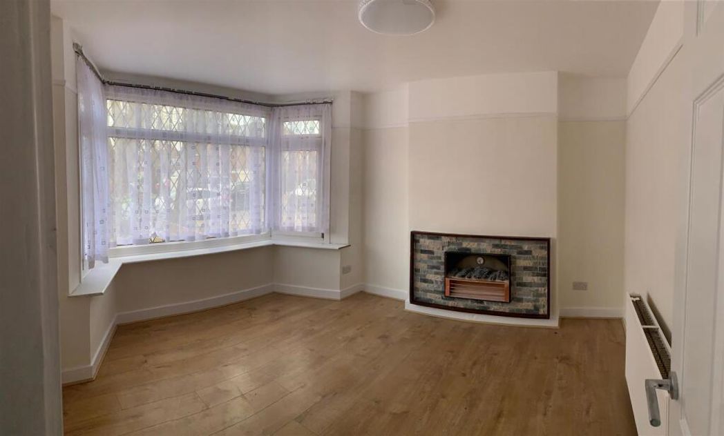 Property image 2 of 10