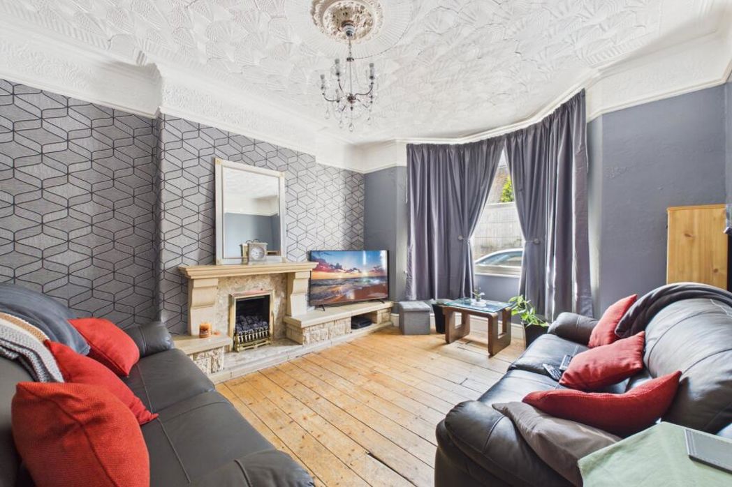 Property image 2 of 10