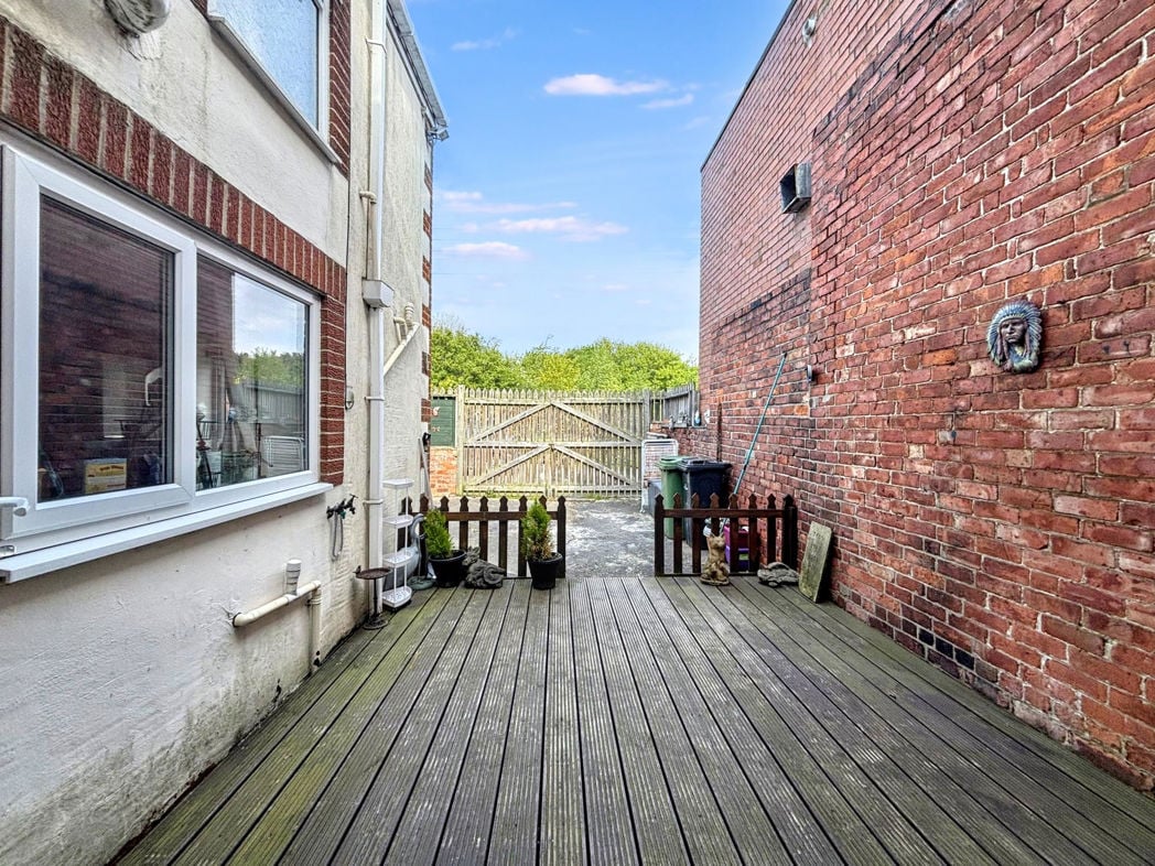 Property image 12 of 16