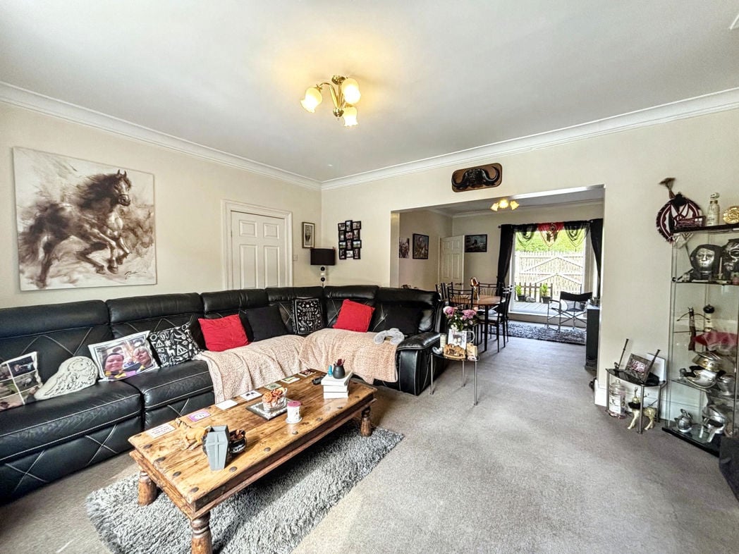 Property image 5 of 16