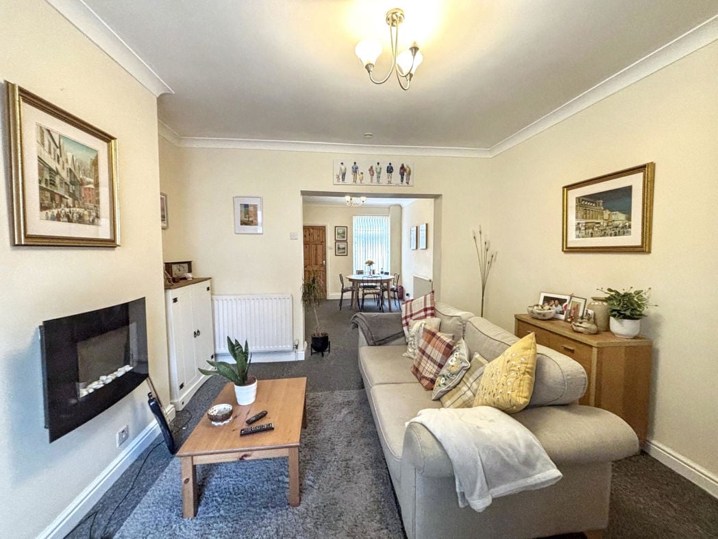 Property image 2 of 11
