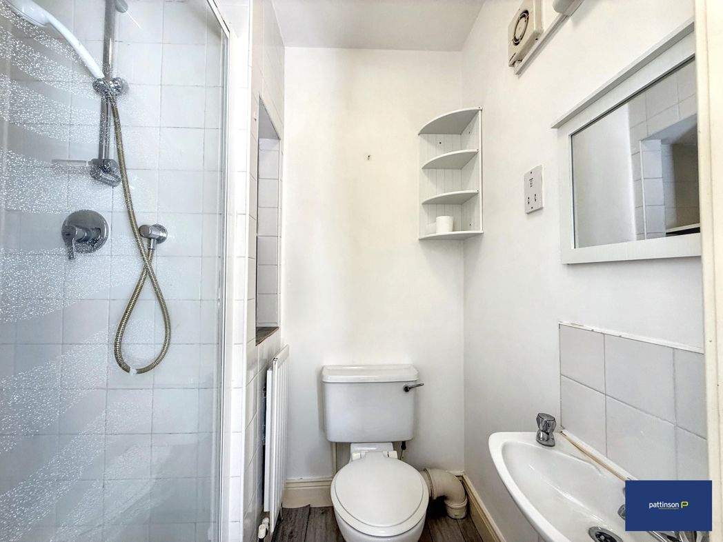 En-suite Shower Rooms (House)