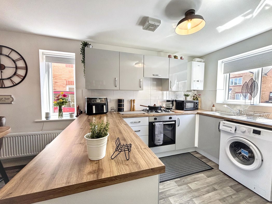 Property image 5 of 17