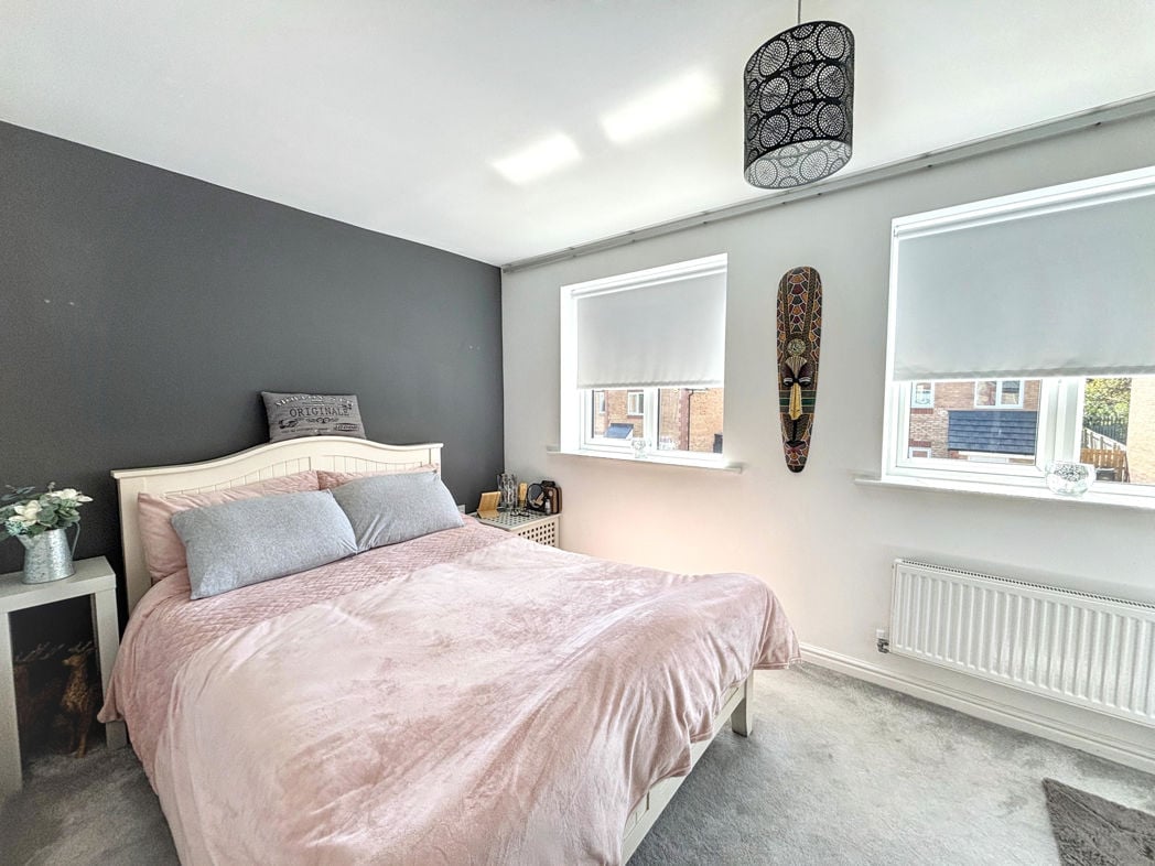 Property image 11 of 17
