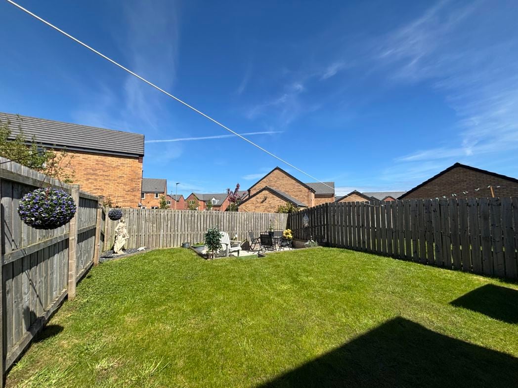 Property image 16 of 17