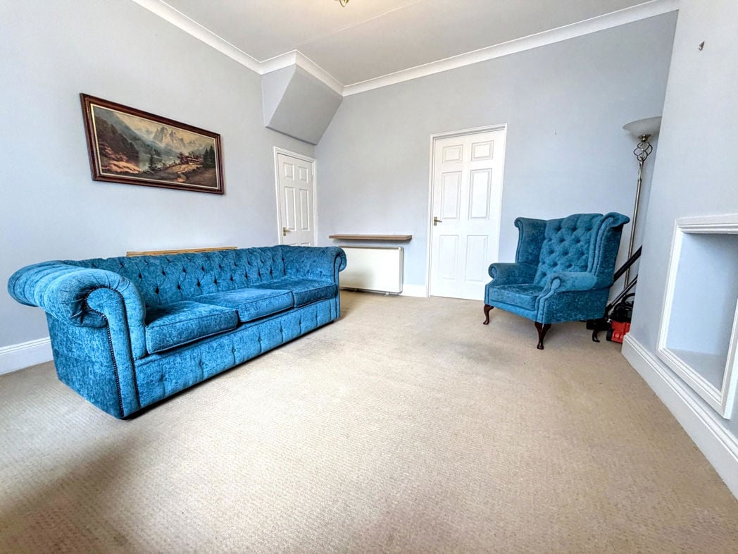 Property image 4 of 17
