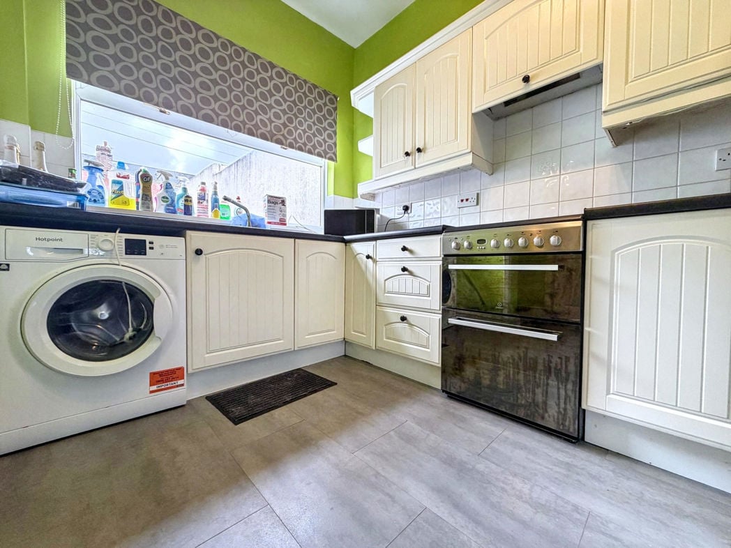 Property image 6 of 17