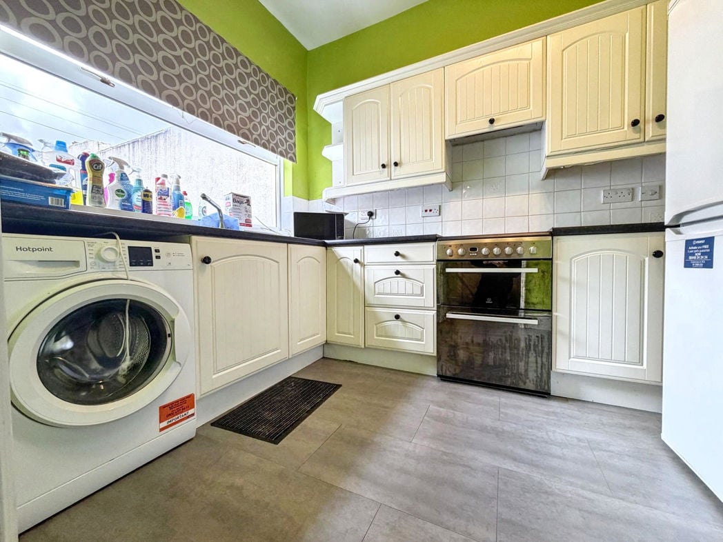 Property image 7 of 17