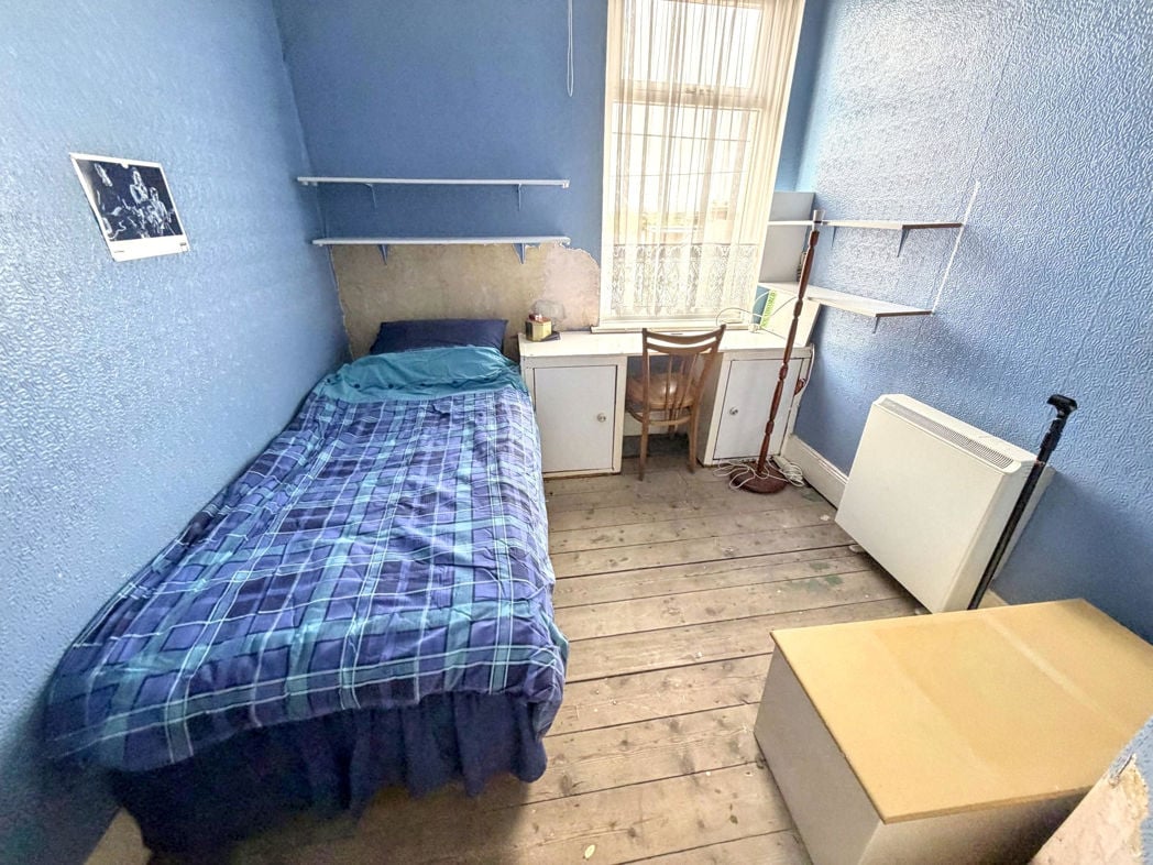 Property image 12 of 17
