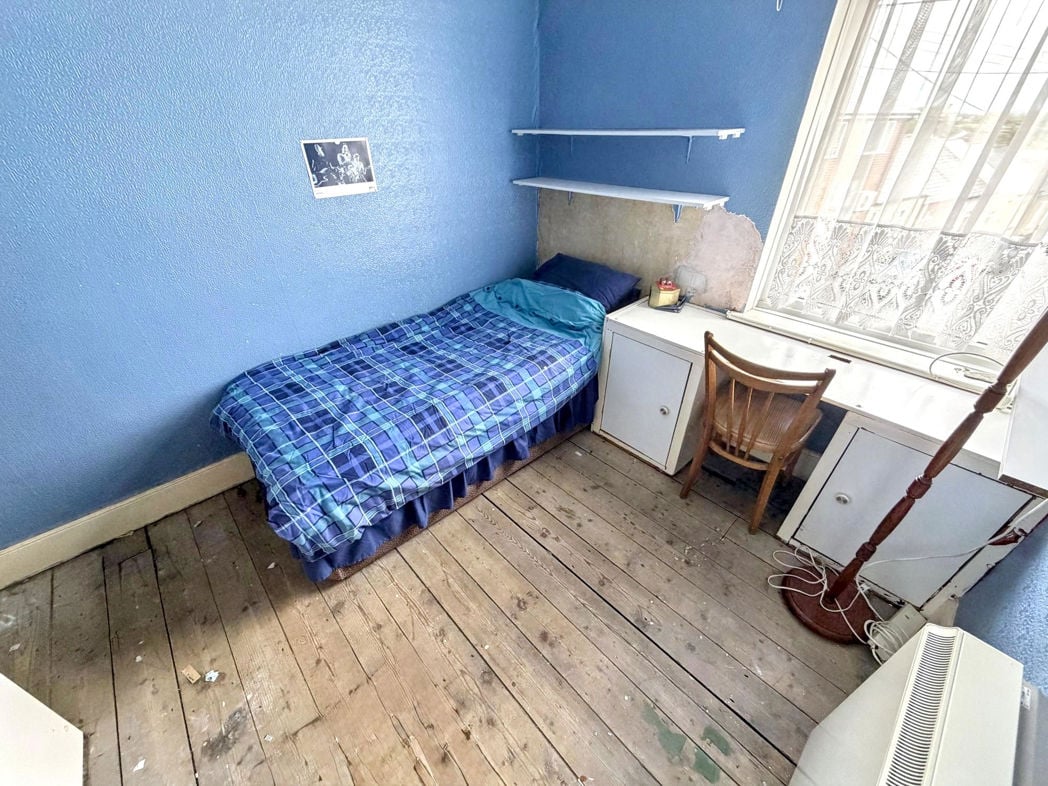 Property image 13 of 17