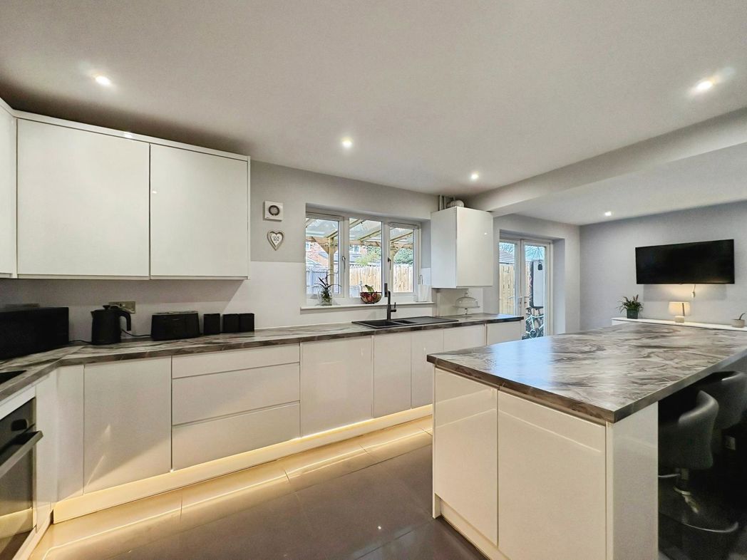 Property image 7 of 26