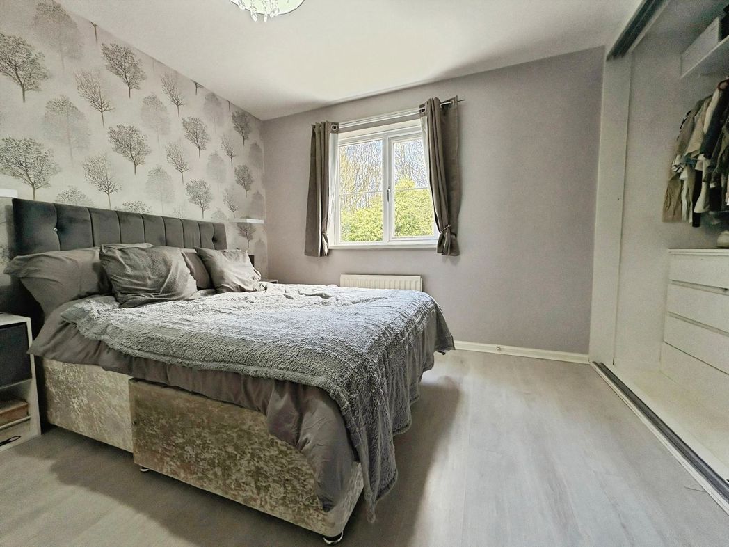 Property image 11 of 26