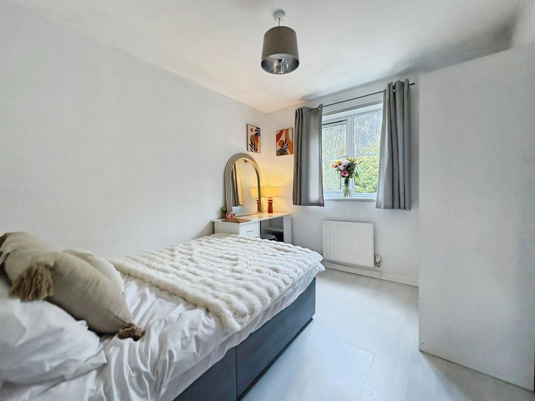 Property image 16 of 26