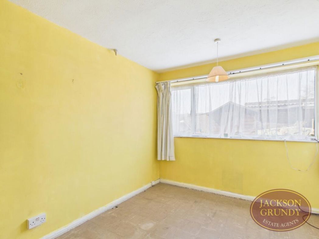 Property image 7 of 12