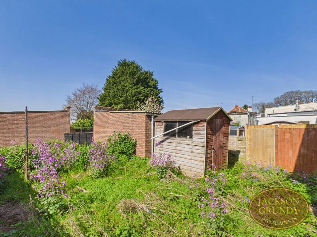 Property image 10 of 12