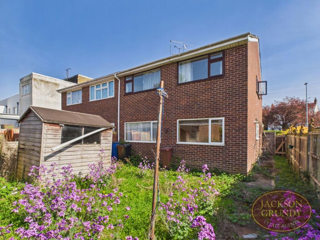 Property image 11 of 12