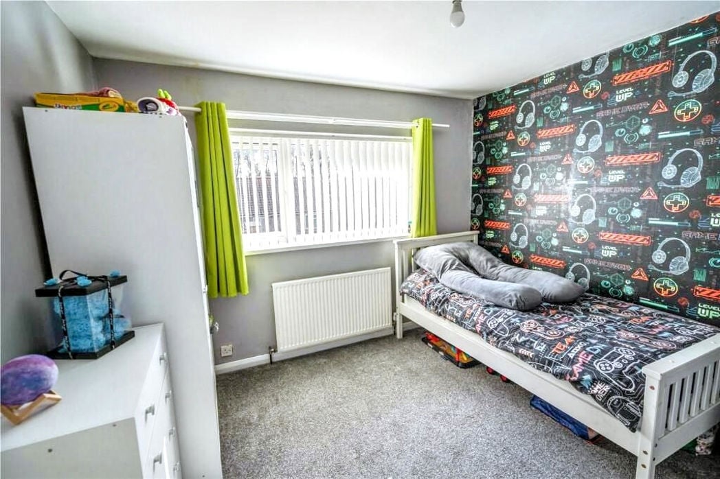 Property image 8 of 16