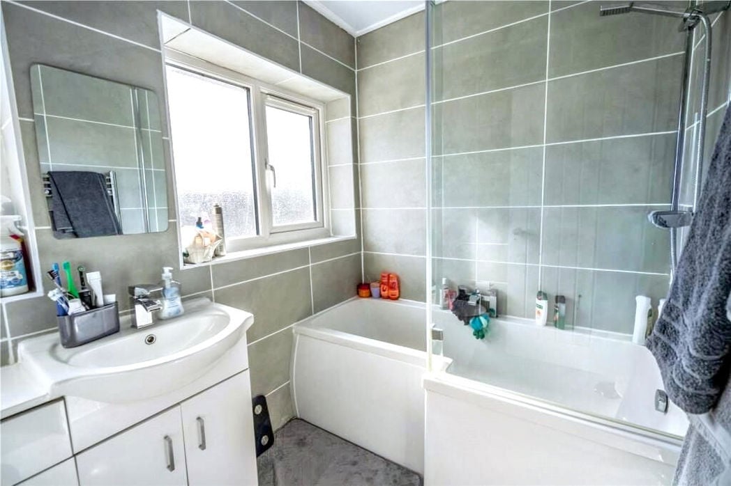 Property image 12 of 16