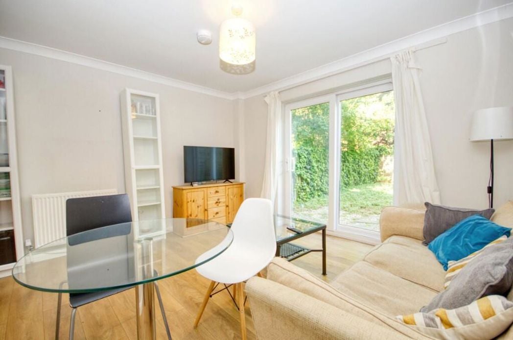 Property image 3 of 12