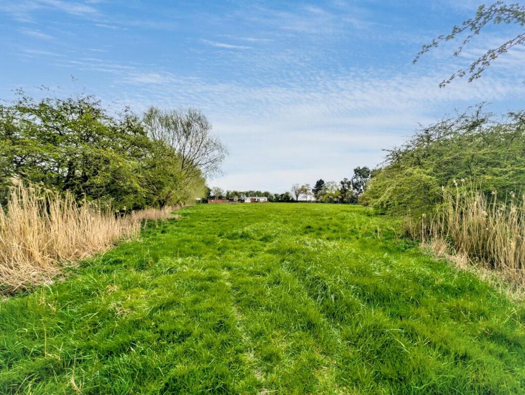 land on the north side of, Skegness, Lincolnshire, PE24 4PW