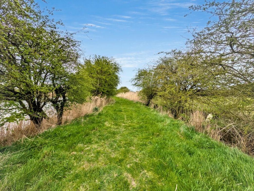 land on the north side of, Skegness, Lincolnshire, PE24 4PW