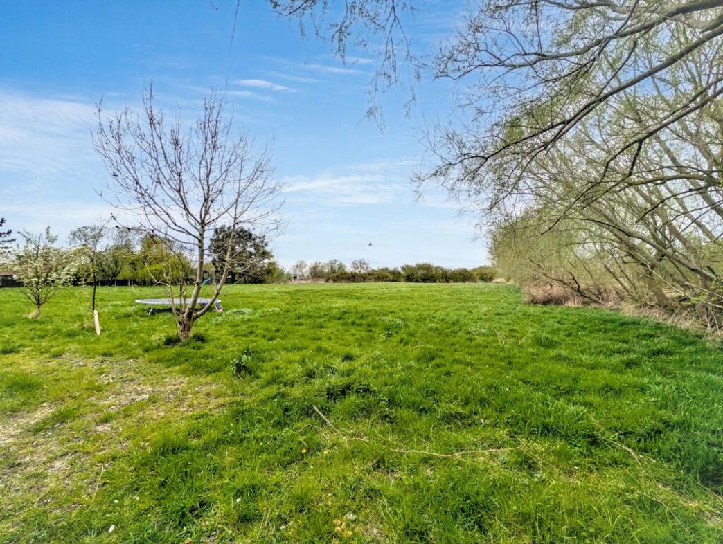 land on the north side of, Skegness, Lincolnshire, PE24 4PW