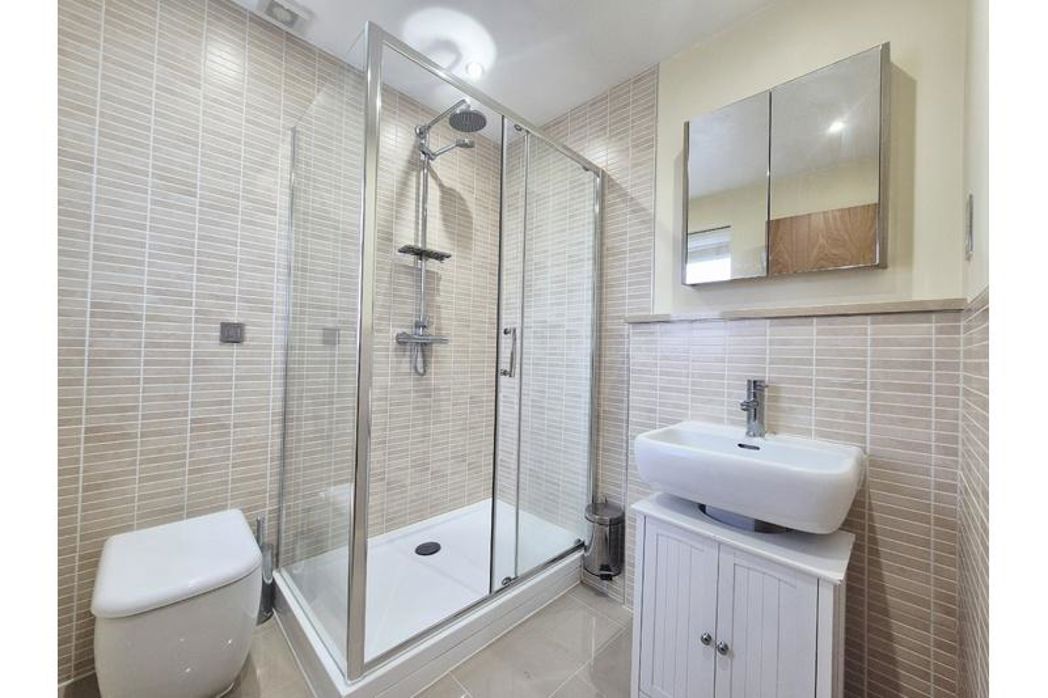 Property image 18 of 23