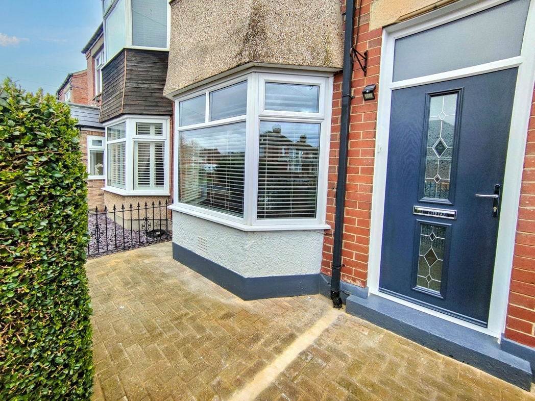 Property image 1 of 12