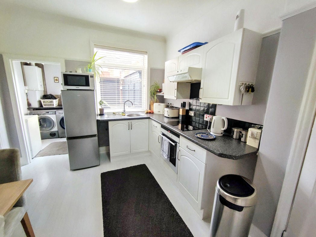 Property image 5 of 12