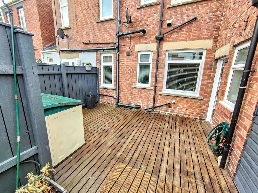 Property image 11 of 12
