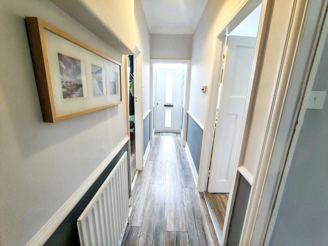 Property image 2 of 12