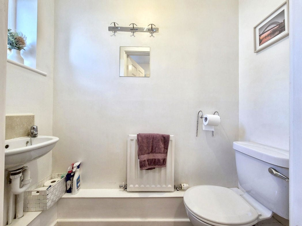 Property image 6 of 23