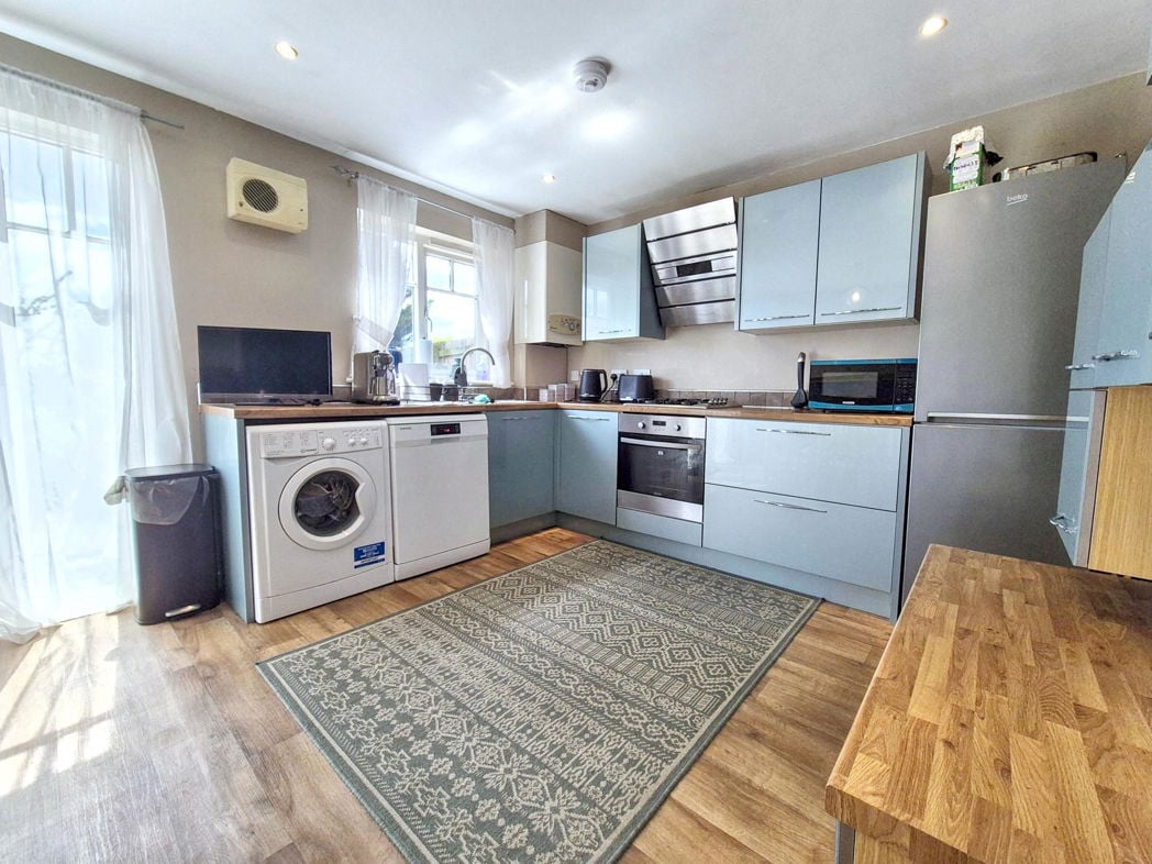Property image 7 of 23