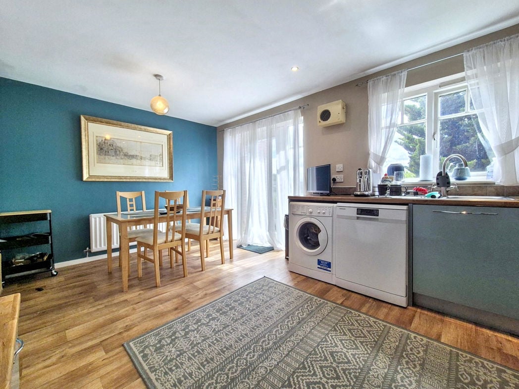 Property image 8 of 23
