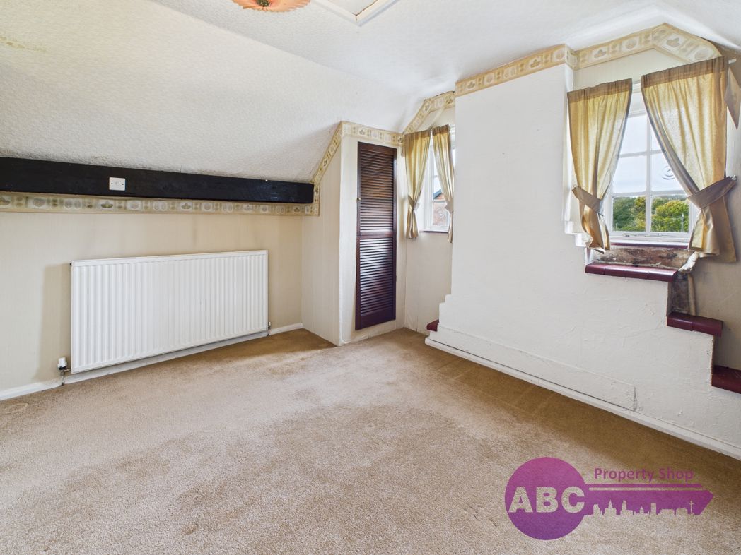 Property image 13 of 27