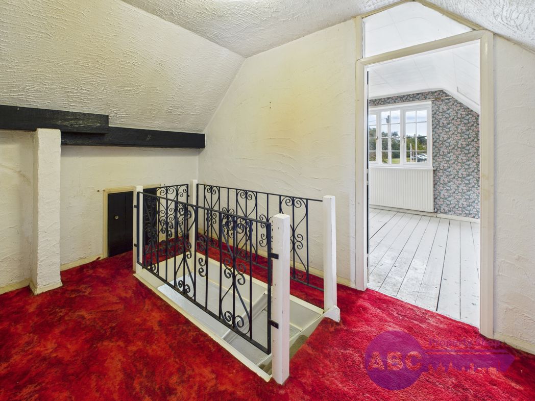 Property image 14 of 27