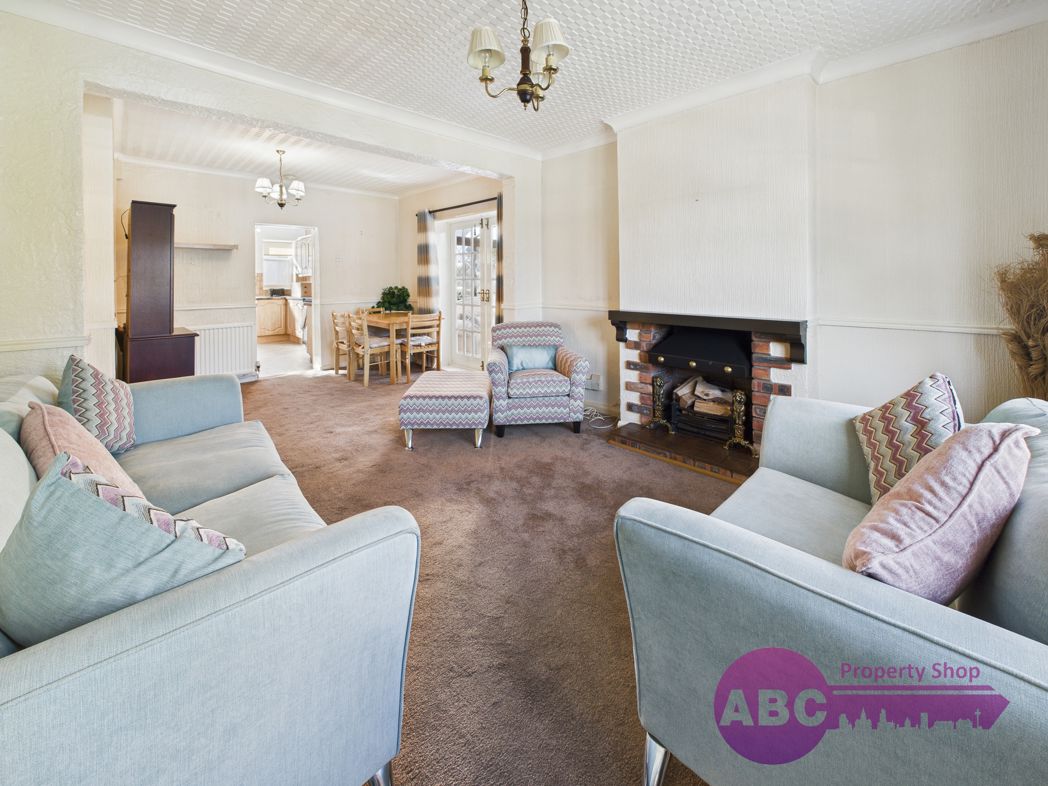 Property image 4 of 27