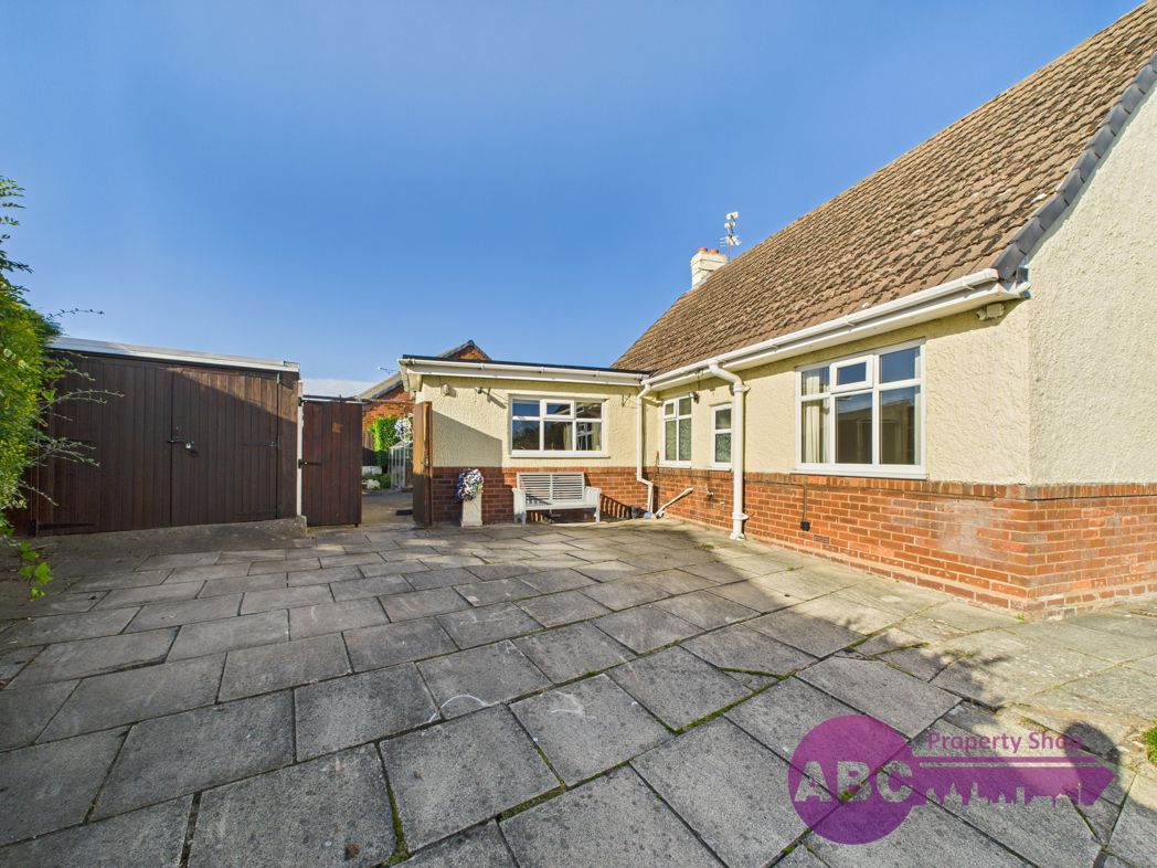 Property image 25 of 27