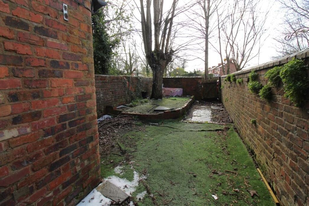 Property image 10 of 10